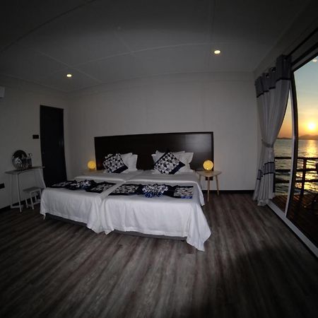 Shun Shun Water Bungalows Otel Semporna Dış mekan fotoğraf